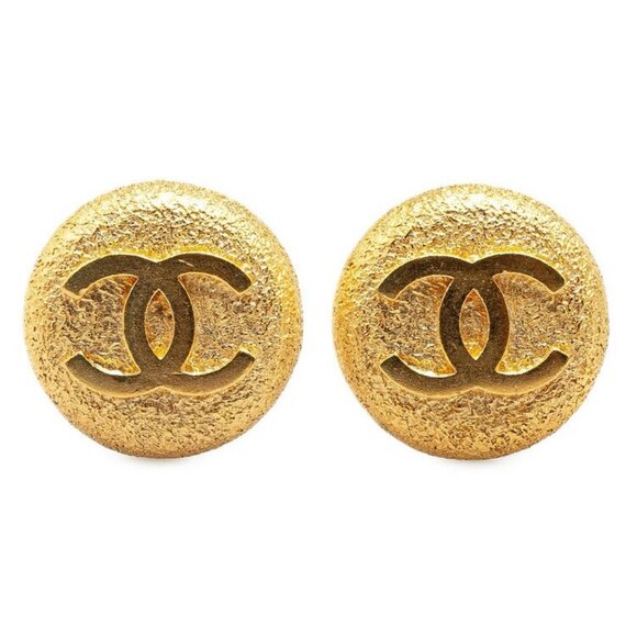 CHANEL CC Logos Round Clip-On Earrings Gold Tone 95A Auth w/Box #12227 - Picture 1 of 4